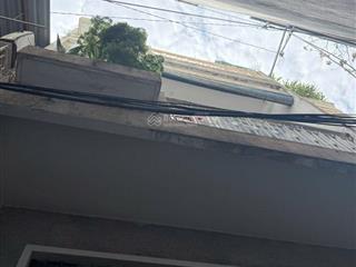 Sổ vuông a4  3 tầng btct  42m2  chỉ 6,6 tỷ  nhà cũ tiện xây sửa