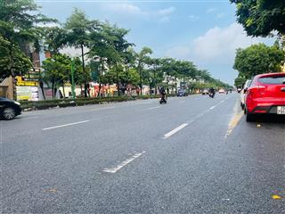 Nhà riêng 200m, mt10,5m, ngõ 294 ngô gia tự, long biên, ô tô, ngõ thông thuận lợi kinh doanh, đầutu