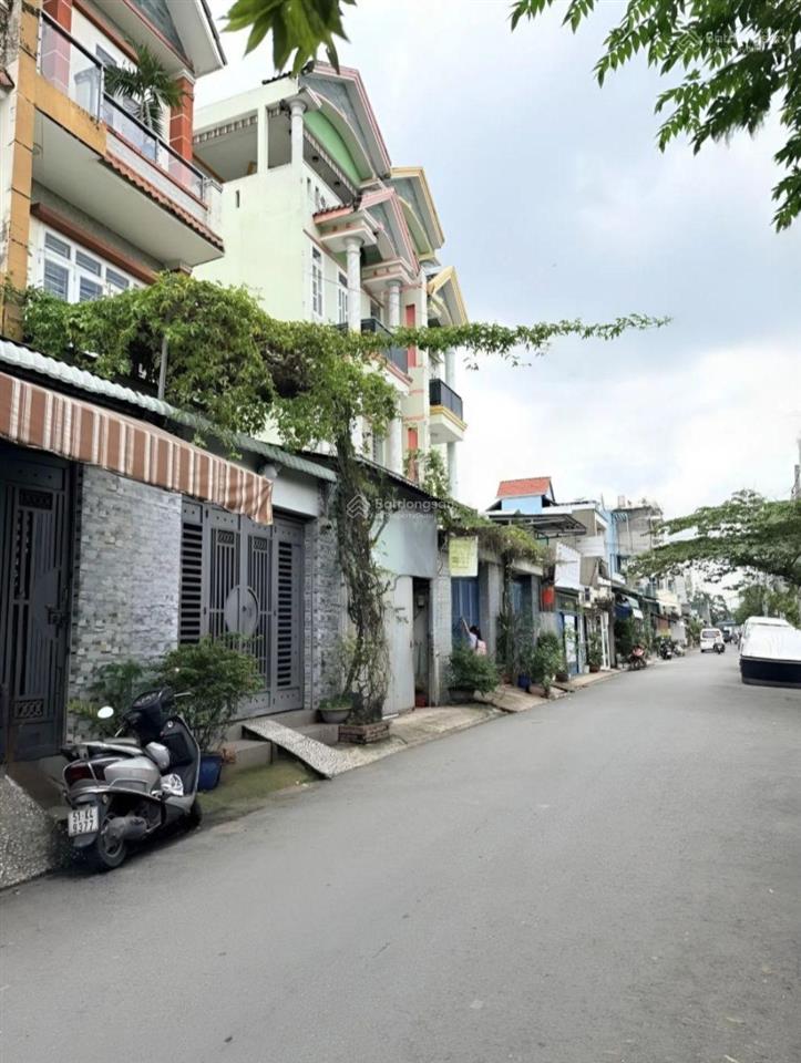 Hẻm xe tải tránh hương lộ 2 mã lò 4 tầng 4m x 16m sát aeon mall hơn 6 ty