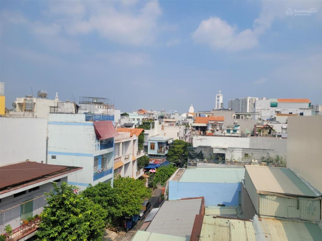 Giá 9 tỷ + xvnt giáp q1 136m2 7.5x16 nở hậu shr  15 phòng