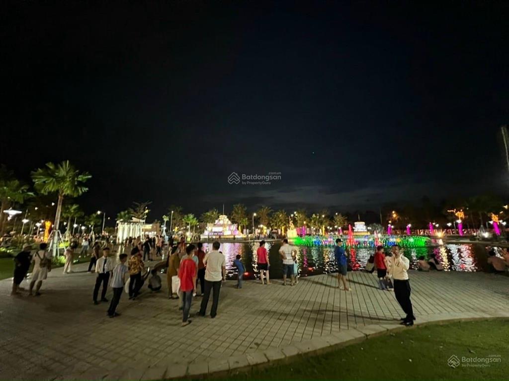 Chủ định cư nước ngoài cần bán gấp nền đất thổ cư 100% lô góc 2 mặt tiền. tại kđt cát tường wp2