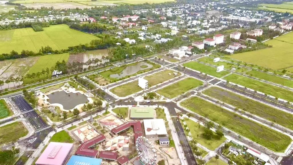 Chủ định cư nước ngoài cần bán gấp nền đất thổ cư 100% lô góc 2 mặt tiền. tại kđt cát tường wp2