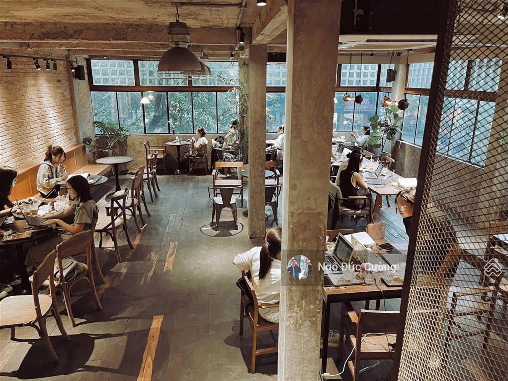 Cho thuê trung hòa 60m 5 tầng mặt tiền 5m vị trí đẹp kinh doanh mọi mô hình 0358 881 ***