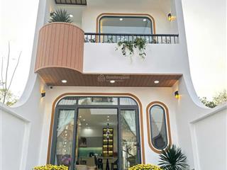 Chính chủ ** bán gấp nhà 6x20 có 1 lầu giá 770 triệu. kế bên bách hóa xanh trần đại nghĩa