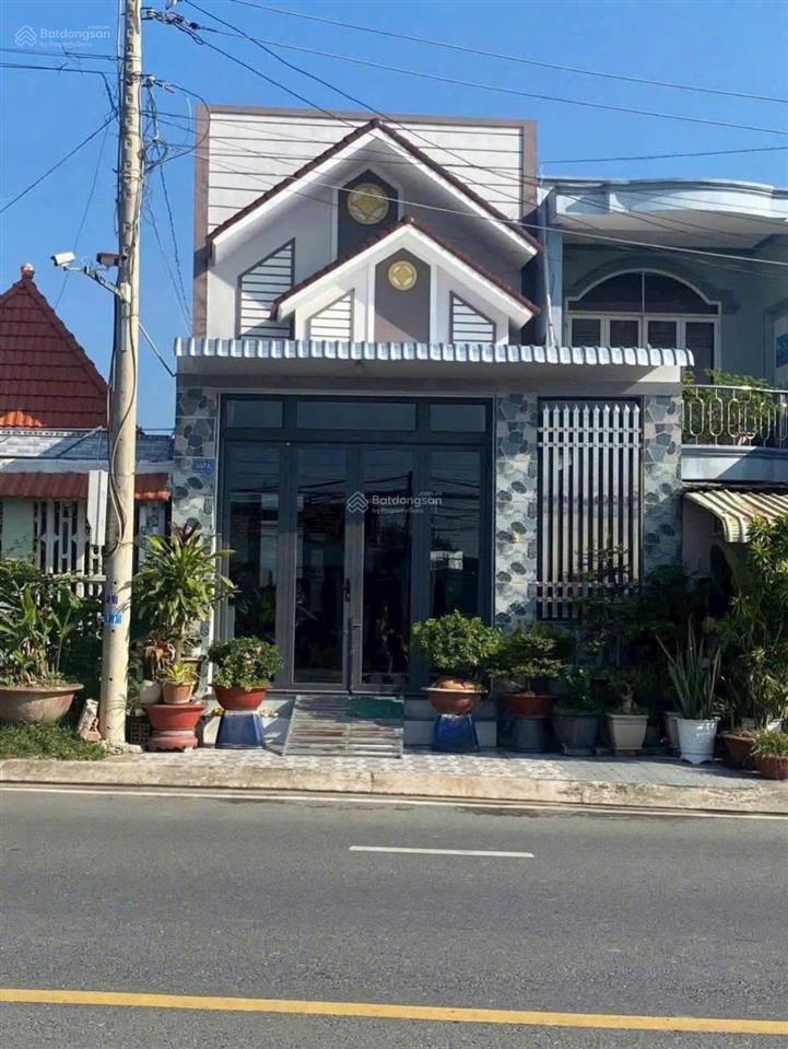 Giảm thêm 100tr bán nhà 1 trệt 1 lửng 4x15 giá 1 tỷ3 .ngay vòng xoay an lạc