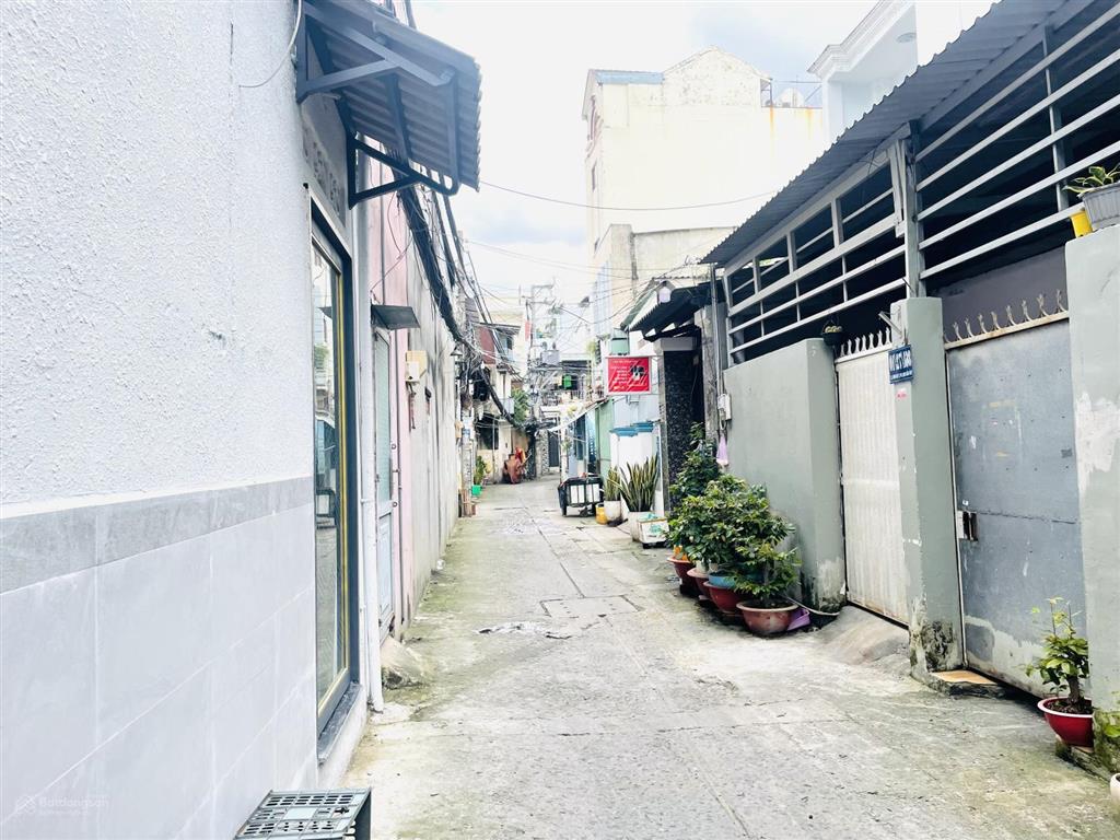 Nhỉnh 4 tỷ  40m2  căn 2 góc mặt tiền rộng  liền kề himlam  hẻm thông trần xuân soạn, tân hưng