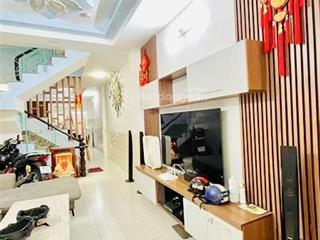 Nhà 3 lầu đường số tân quy, quận 7  4x16m, 3 pn  cách lotte q7 2 phút  kdc hiện hữu  nhỉnh 6 tỷ