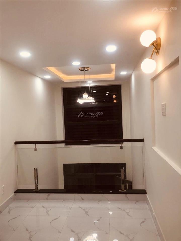 Hiếm nhà mặt tiền kinh doanh đường lớn view công viên thoáng mát chỉ nhỉnh 6 tỷ dt 40m2