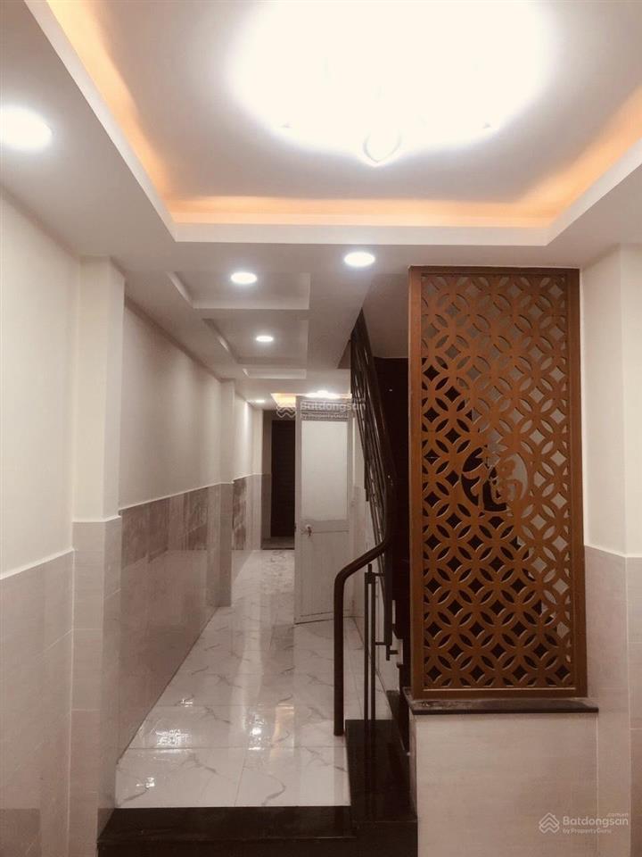 Hiếm nhà mặt tiền kinh doanh đường lớn view công viên thoáng mát chỉ nhỉnh 6 tỷ dt 40m2