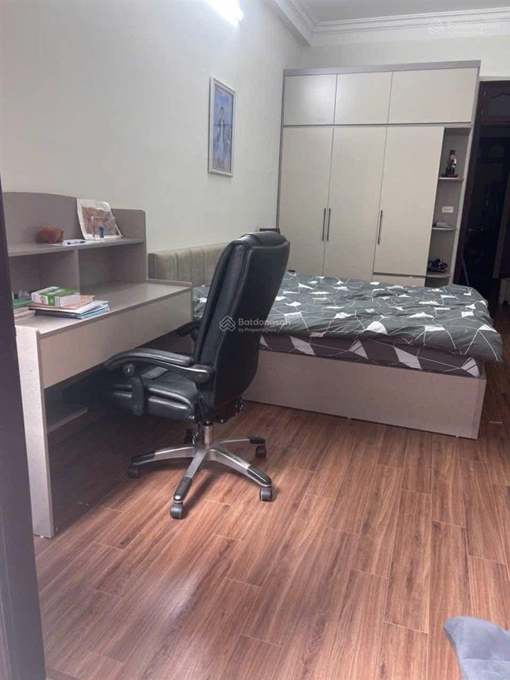 Dịch vọng lô góc 3 thoáng vĩnh viễn 15m ra ô tô 50m có bãi đỗ xe tiện ích đầy đủ