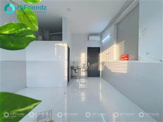 Cho thuê phòng studio giá rẻ ngay cao đẳng công thương, đỗ xuân hợp  có ban công riêng thoáng mát