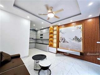 Hot!cầu diễn nhỉnh 7 tỷ 6 tầng thang máy, ngõ thông, 20m ra ô tô, 2 thoáng vĩnh viễn
