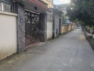 Chính chủ cần bán gấp mảnh đất tặng nhà 2 tầng 60m2 mt 6m  giá 9 tỷ hơn