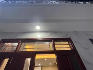 Nhà phố tam trinh  1 ngoặt vào nhà, cách ô tô 50m, diện tích rộng, ở sướng