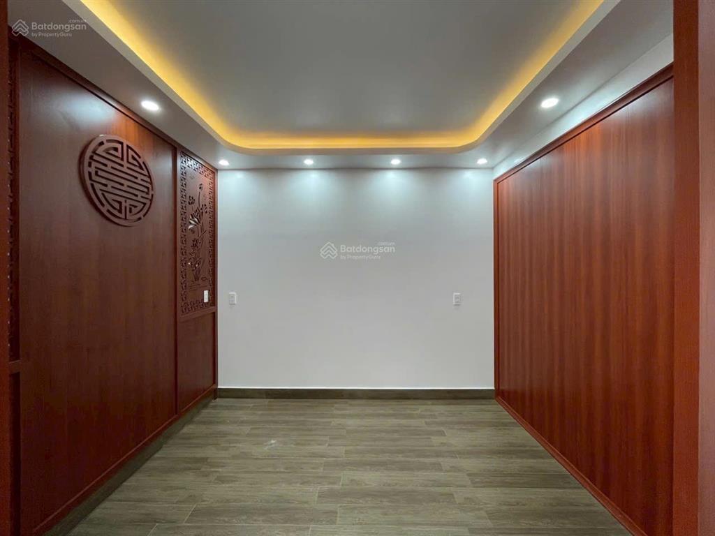 Chuyển nhượng nhà tuyến 2 ngô gia tự  ngay chân cầu rào 1