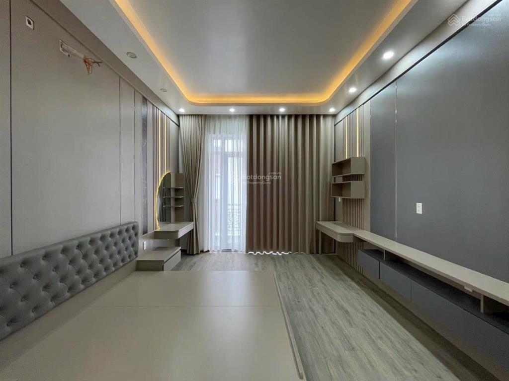 Chuyển nhượng nhà tuyến 2 ngô gia tự  ngay chân cầu rào 1