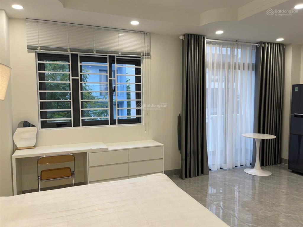 Tìm nữ ở ghép phòng dịch vụ 2 người