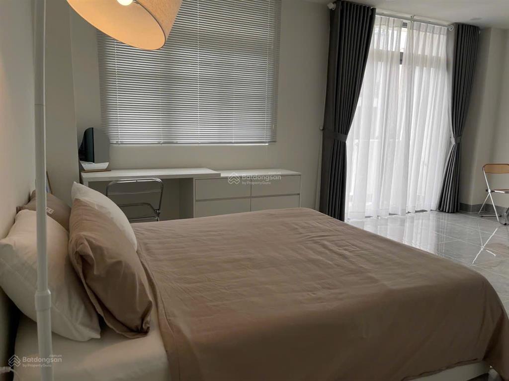 Tìm nữ ở ghép phòng dịch vụ 2 người