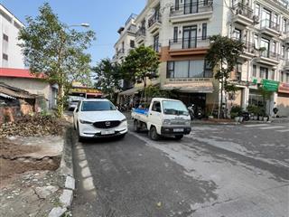 Cực hiếm  đất ngã 4 ô tô tránh  kinh doanh tấp nập  vị trí vàng trung tâm thành trung