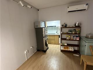 Cho thuê nhà riêng 2 tầng xinh xắn đối diện công viên thống nhất