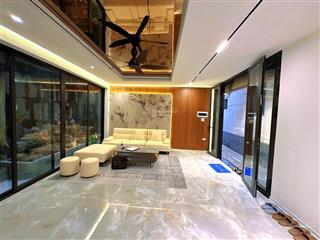 Hoàng văn thái, mt 8.4m  ngõ thông rộng  thang máy  xây mới  5m ra ô tô