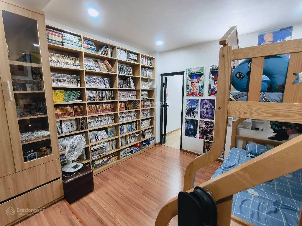 Tập thể mặt phố thái thịnh tầng 2 lô góc 3 ngủ ô tô tránh ~110m2 nhỉnh 6 tỷ