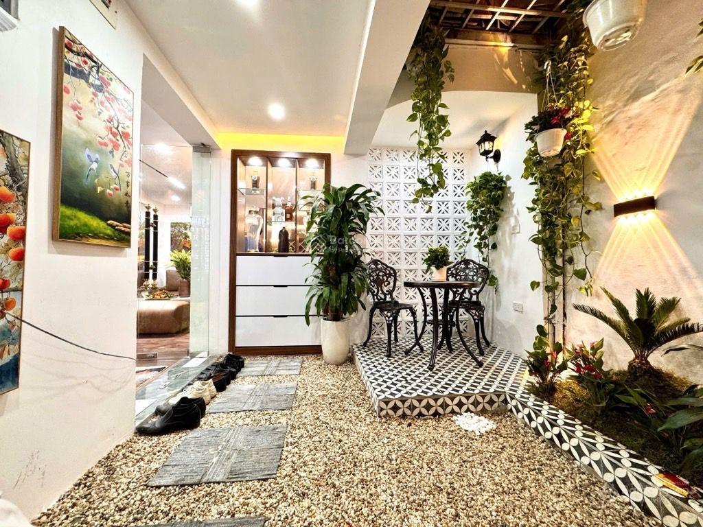 Tập thể tầng 1 đống đa sd 100m² 4.99 tỷ căn góc 3 mặt thoáng 3 ngủ riêng ô tô đỗ cổng full nội thất