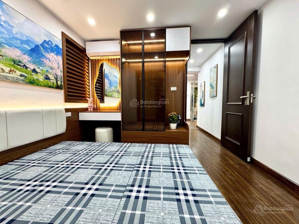 Tập thể tầng 1 đống đa sd 100m² 4.99 tỷ căn góc 3 mặt thoáng 3 ngủ riêng ô tô đỗ cổng full nội thất