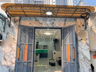 Nhà 1 trệt 1 lầu thiết kế hiện đại, nhà mới vào ở ngay