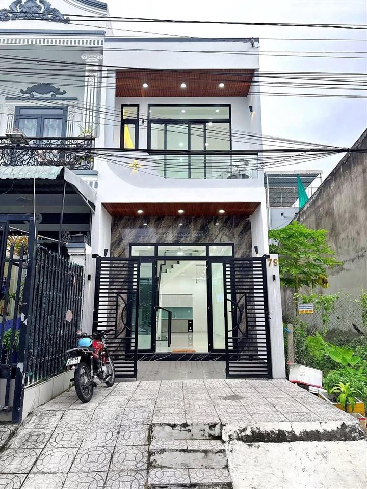 1 tỷ 250 nhà 1t1l đường tân túc , bình chánh  dt 50m2  shr