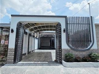 Thanh lý nhà cấp 4 cắt lỗ ( 5x26m )  gần chợ bà lát bình chánh giá 2 tỷ !