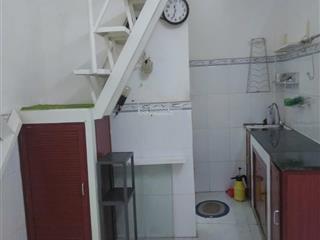 Nhà nhỏ 1 / hẻm thông tú mỡ p7 gò vấp dt 2.5x4.5m 2 lầu sổ riêng hoàn công đầy đủ không lộ giới