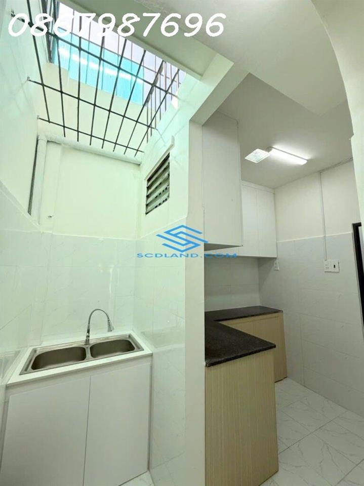 Bán nhà hẻm Phước Long, Nam Nha Trang, giá chỉ 2,35 tỷ, tiềm năng phát triển cao, LH ngay