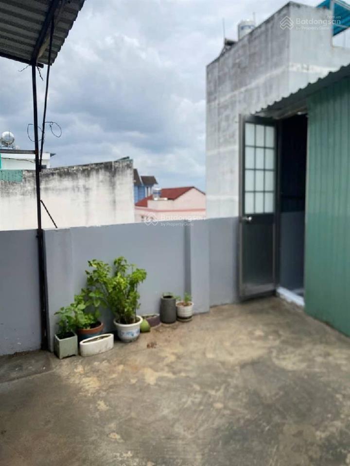 Nhà 3 tầng p. linh chiểu, sổ riêng, 30m2, giá chỉ 2.9 tỷ.