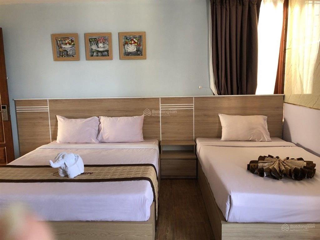 Bán gấp tòa nhà khách sạn 6 tầng  ngay biển mỹ khê  dòng tiền ổn định  lô góc 2 mặt tiền đắc địa