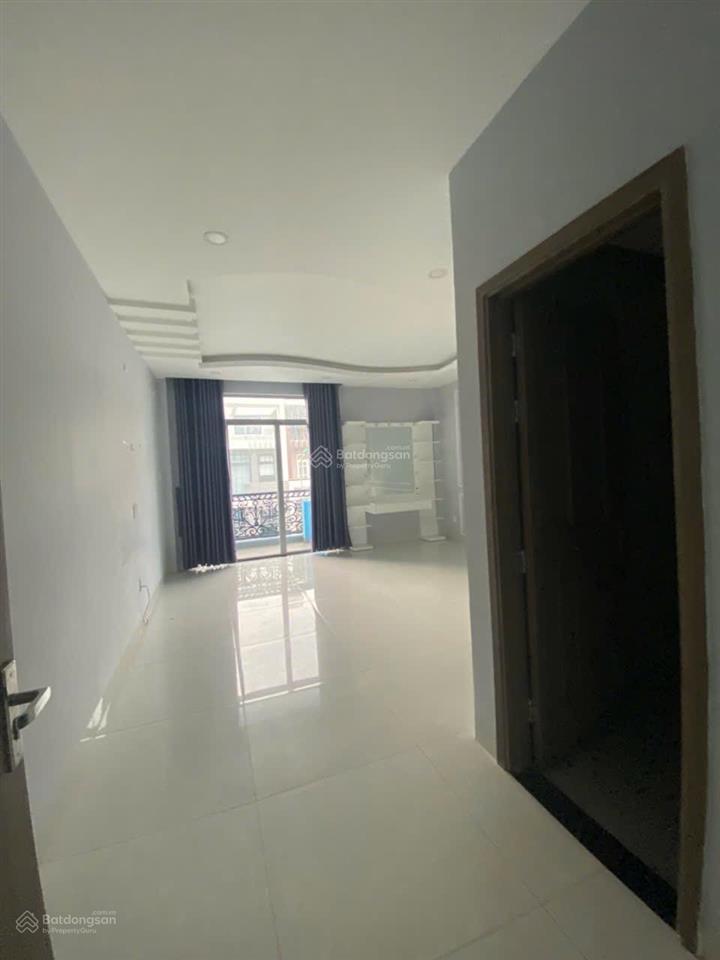 Bán nhà mặt phố 6b intresco, 10,5 tỷ, 100m2, 5pn, 5wc đường phạm hùng sát trường quốc tế bvis