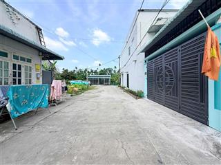 Cần bán gấp nhà sổ hồng riêng đường thành lập 41 .xe hơi đậu trong nhà