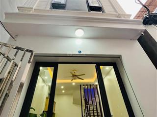 Nhà mới lô góc ngõ thịnh quang