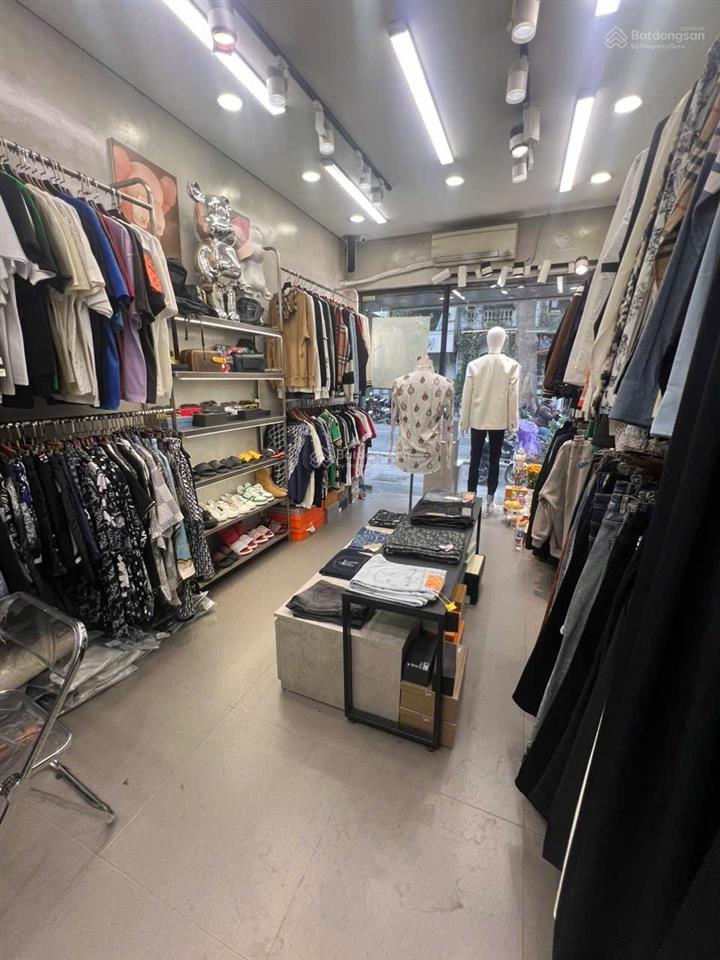 Cho thuê mặt bằng mặt phố hàng bạc diện tích 45m2 x 2 tầng, mặt tiền 4m