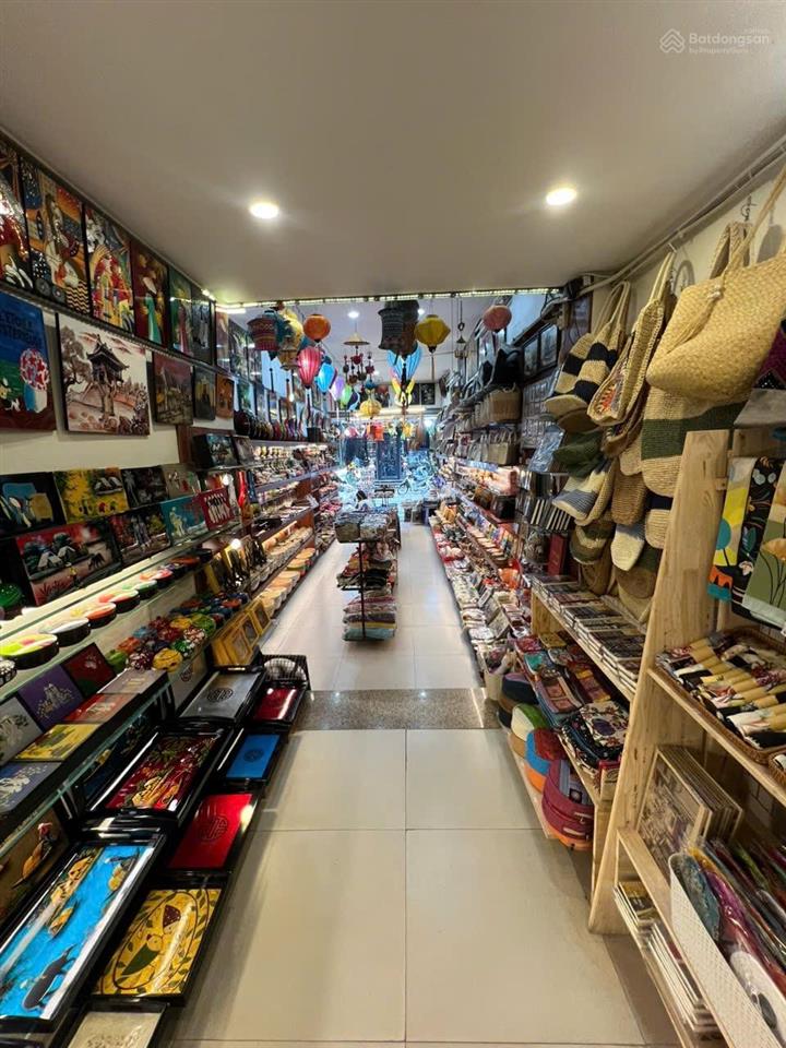 Cho thuê mặt bằng mặt phố hàng trống  hoàn kiếm, diện tích 40m2, mặt tiền 3,5m