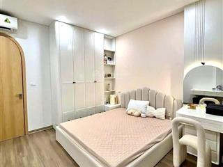 Bán nhà ngọc thuỵ 48m2  hơn 6 tỷ  ô tô đỗ cổng  3 ngủ  full nội thất  5 điều hoà  sổ vuông
