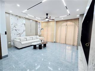 Bán nhà thạch bàn 50m26 tầng hơn 11 tỷ thang máy ô tô ngõ nông full nội thất pháp lý đẹp