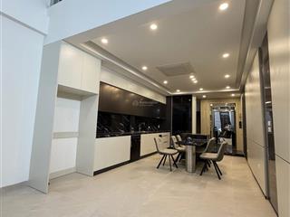 Hot! ngọc khánh, vài bước ra phố, ba gác chạy, 20m ra ô tô, mới full nt, thang máy, sổ cc, 42m5t