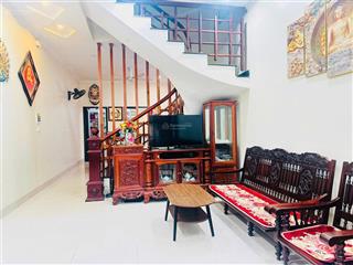 Chỉ hơn 7 tỷ có nhà đào tấn, ngõ nông ba gác chạy, ô tô cách vài bước, thoáng, tặng full nt, 42m2