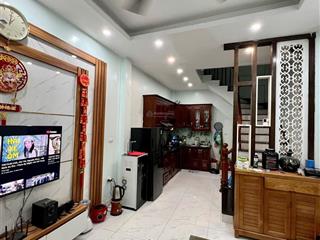 Đội cấn ngõ thông, ba gác chạy, ô tô cách 15m, 1p ra lăng bác, nhà mới full nt, sổ cc, 42m2*5t