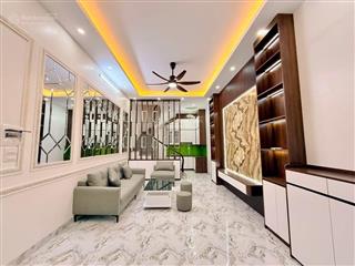 Lô góc vĩnh phúc 30m ra mặt phố, kd, sân riêng, tặng nội thất ở sổ vuông, không qh, 48m2*5t.