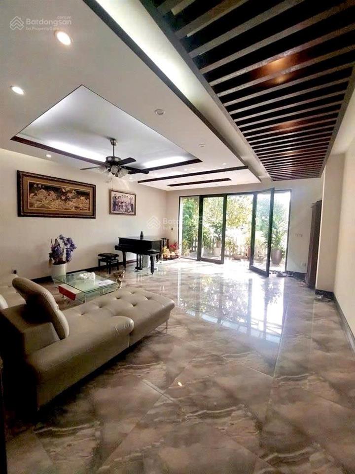 Bán biệt thự đặng xá gia lâm,khu compoud 264m mặt tiền 12m chuẩn đẳng cấp.giá chưa đến 200tr/m