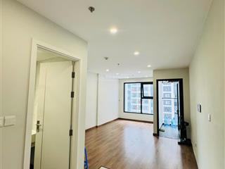 Bán gấp căn hộ studio giá tốt 2.88 tỷ, 28m2 tại the tonkin 3 vinhomes smart city.