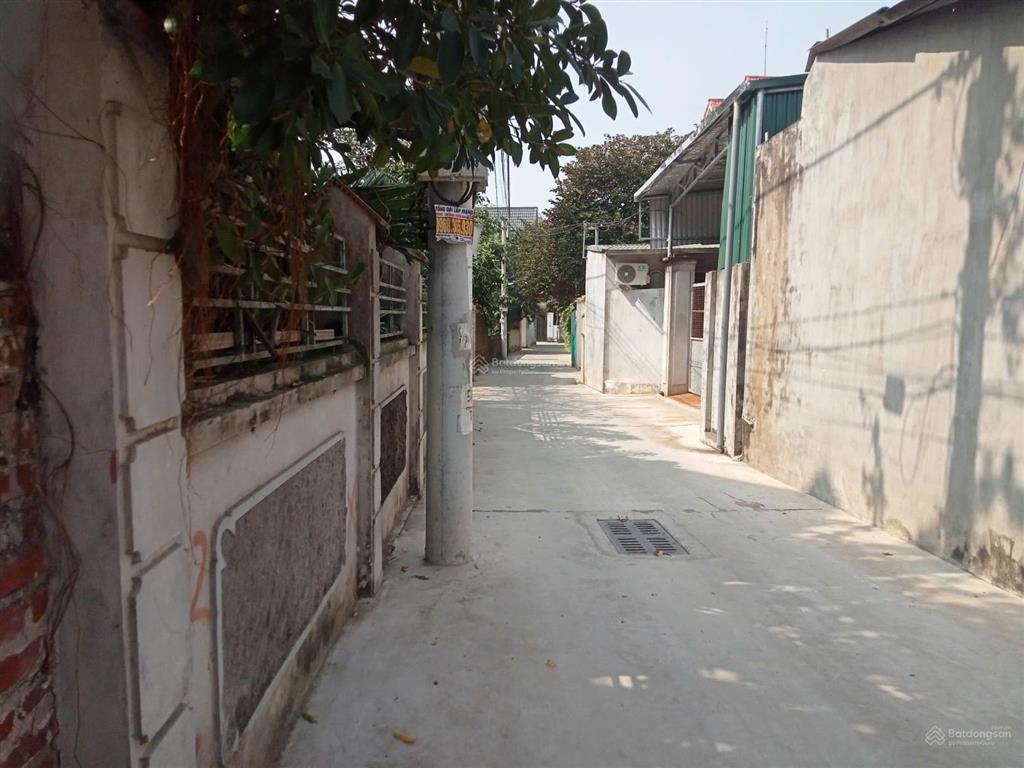 Em bán căn biệt 45m2 lô góc trạch mỹ lộc, phúc thọ, hn. cách ql32 chỉ 800m, xe 4c đỗ trước đất. .