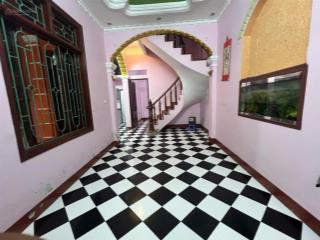 Bán nhà phố tam trinh  lô góc  ngõ thông  kinh doanh